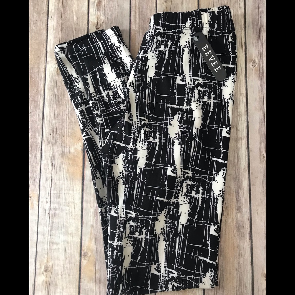 🖤EEVEE leggings🖤